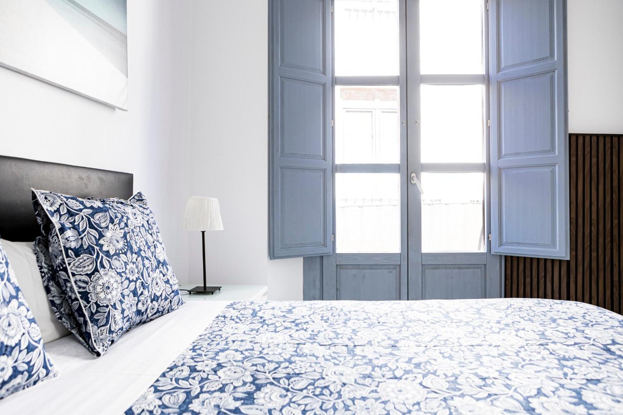 Suites Picasso Málaga Extérieur photo