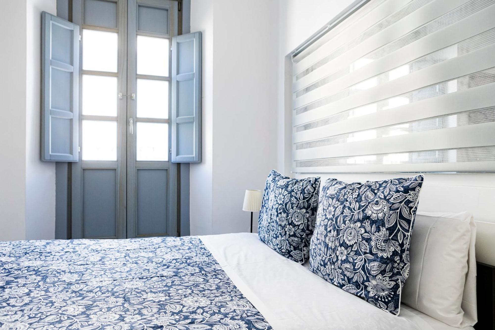 Suites Picasso Málaga Extérieur photo
